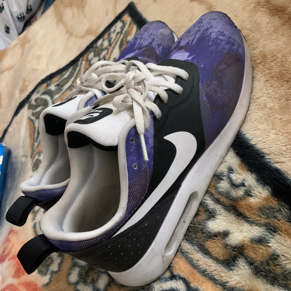 Men Nike shoes